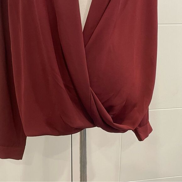 ❤️ Mossimo Rust Red Drape Blouse - Size Large ❤️ - Picture 5 of 10